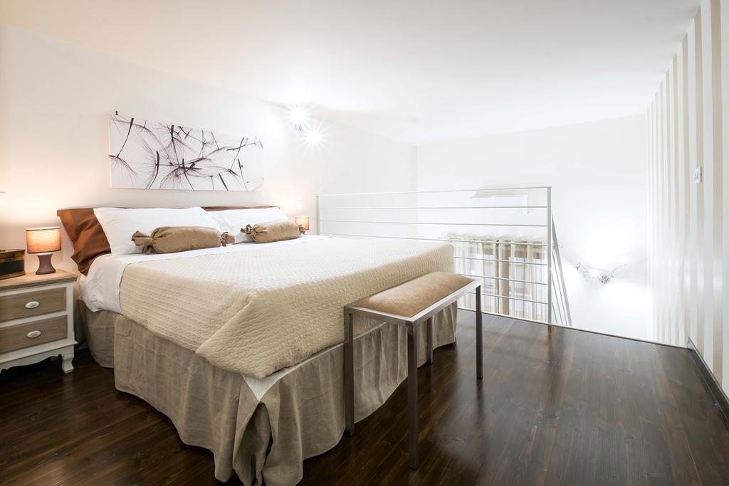 Quattro Canti Apartments Palermo Room photo