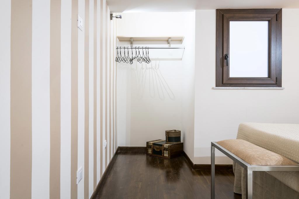 Quattro Canti Apartments Palermo Room photo