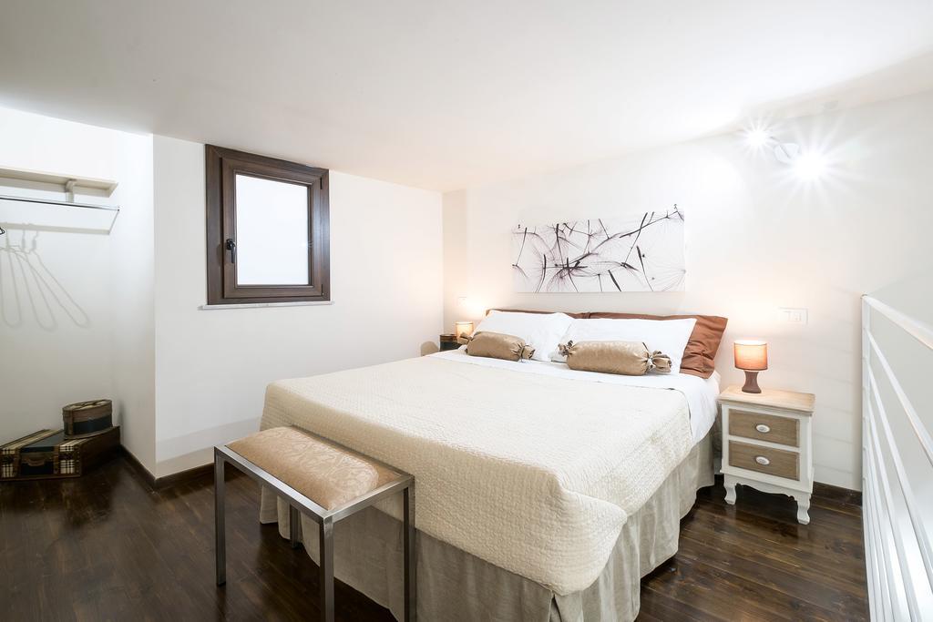 Quattro Canti Apartments Palermo Room photo