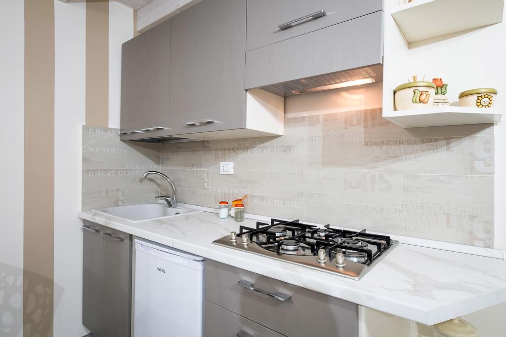 Quattro Canti Apartments Palermo Room photo