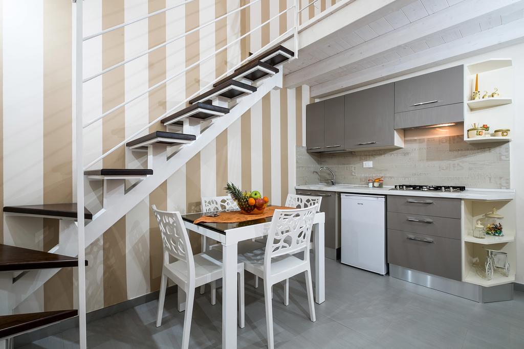 Quattro Canti Apartments Palermo Room photo