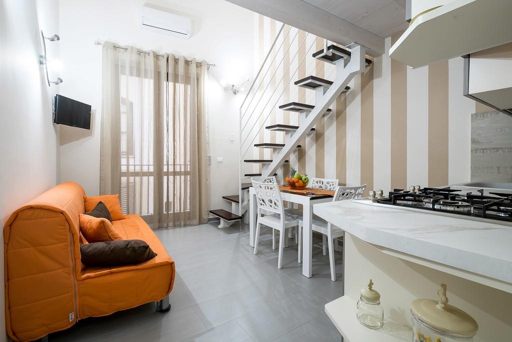 Quattro Canti Apartments Palermo Room photo
