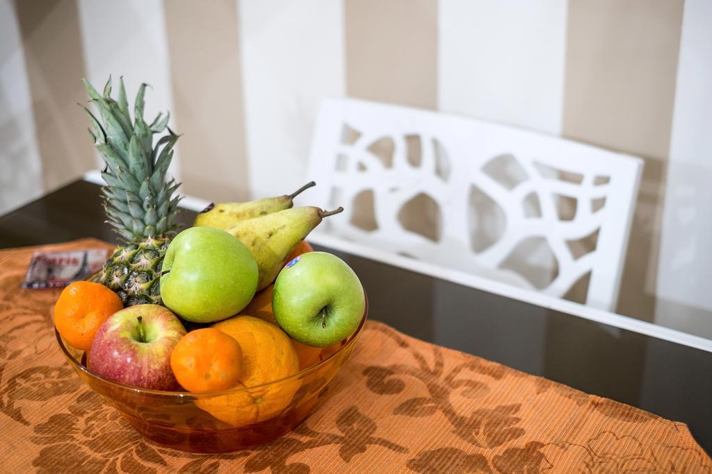 Quattro Canti Apartments Palermo Room photo