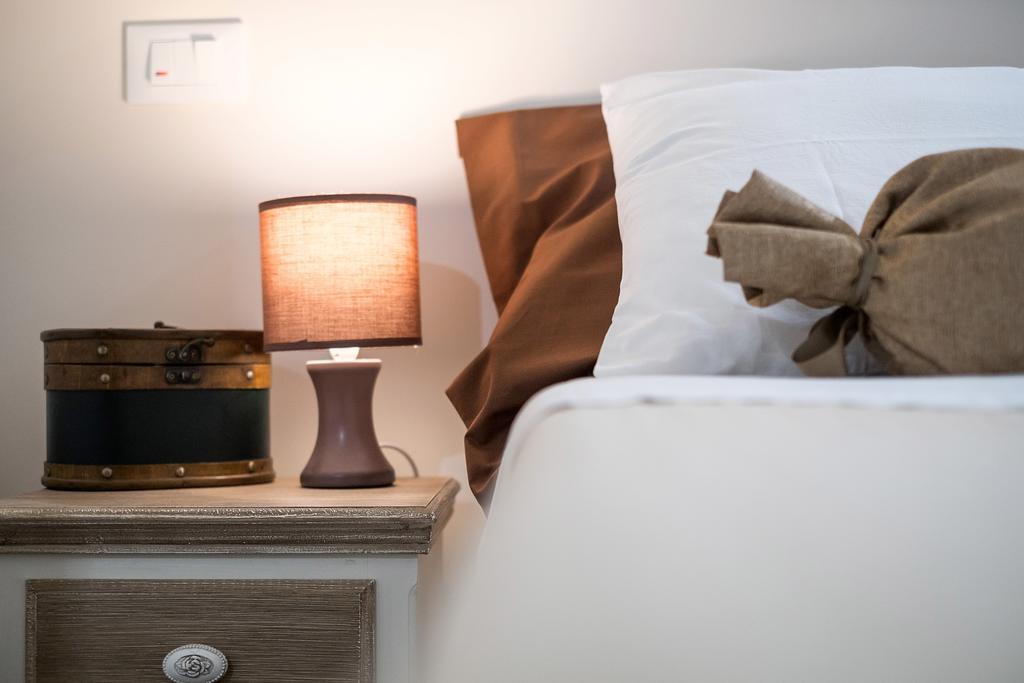 Quattro Canti Apartments Palermo Room photo